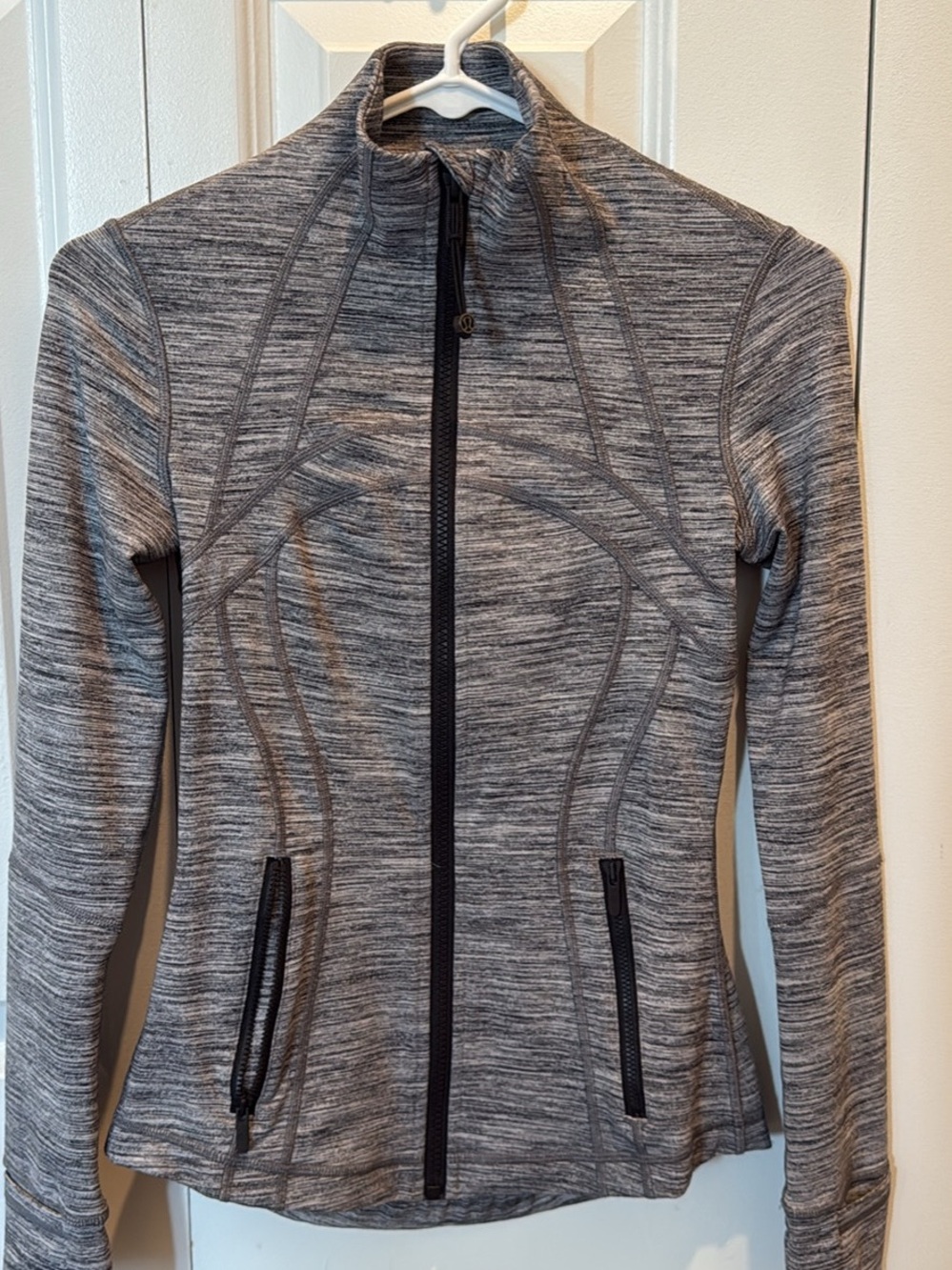 Lululemon define jacket size 2